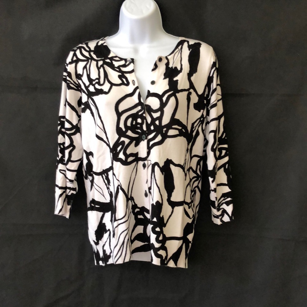 Joseph A qu’e st-ce que c’est silk? 3/4 sleeve cardigan